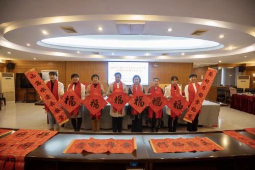 筆墨凝香迎新春 鏡頭定格展風(fēng)采——石樓鎮(zhèn)婦聯(lián)“文化惠民·筆墨迎春”婦女?dāng)z影培訓(xùn)暨送春聯(lián)活動策劃方案